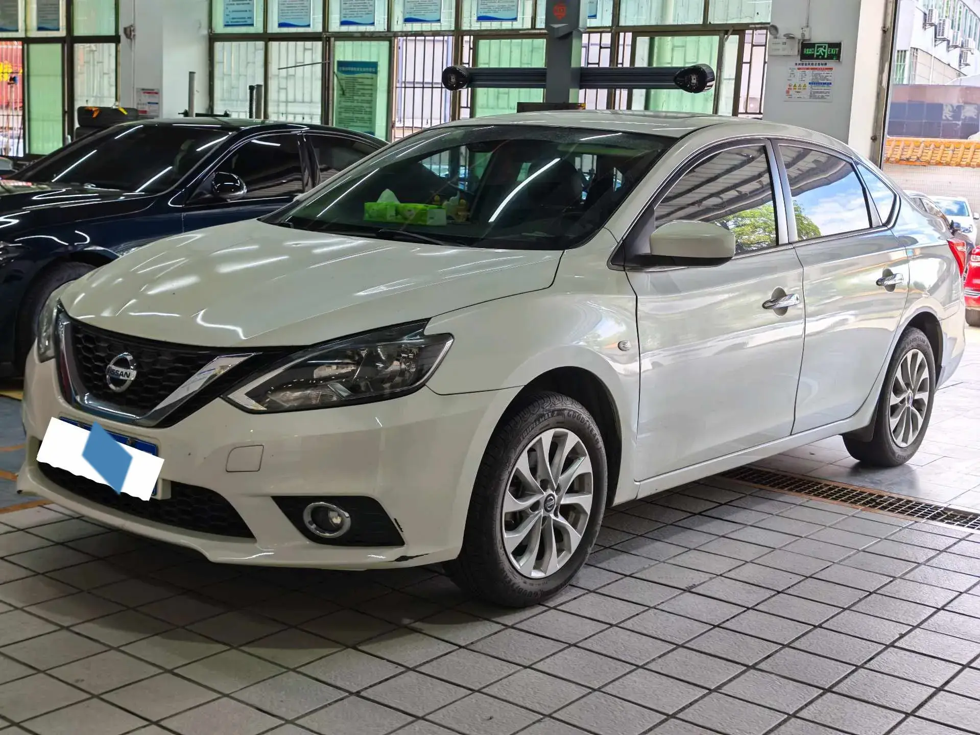 2021 NISSAN SYLPHY view 1