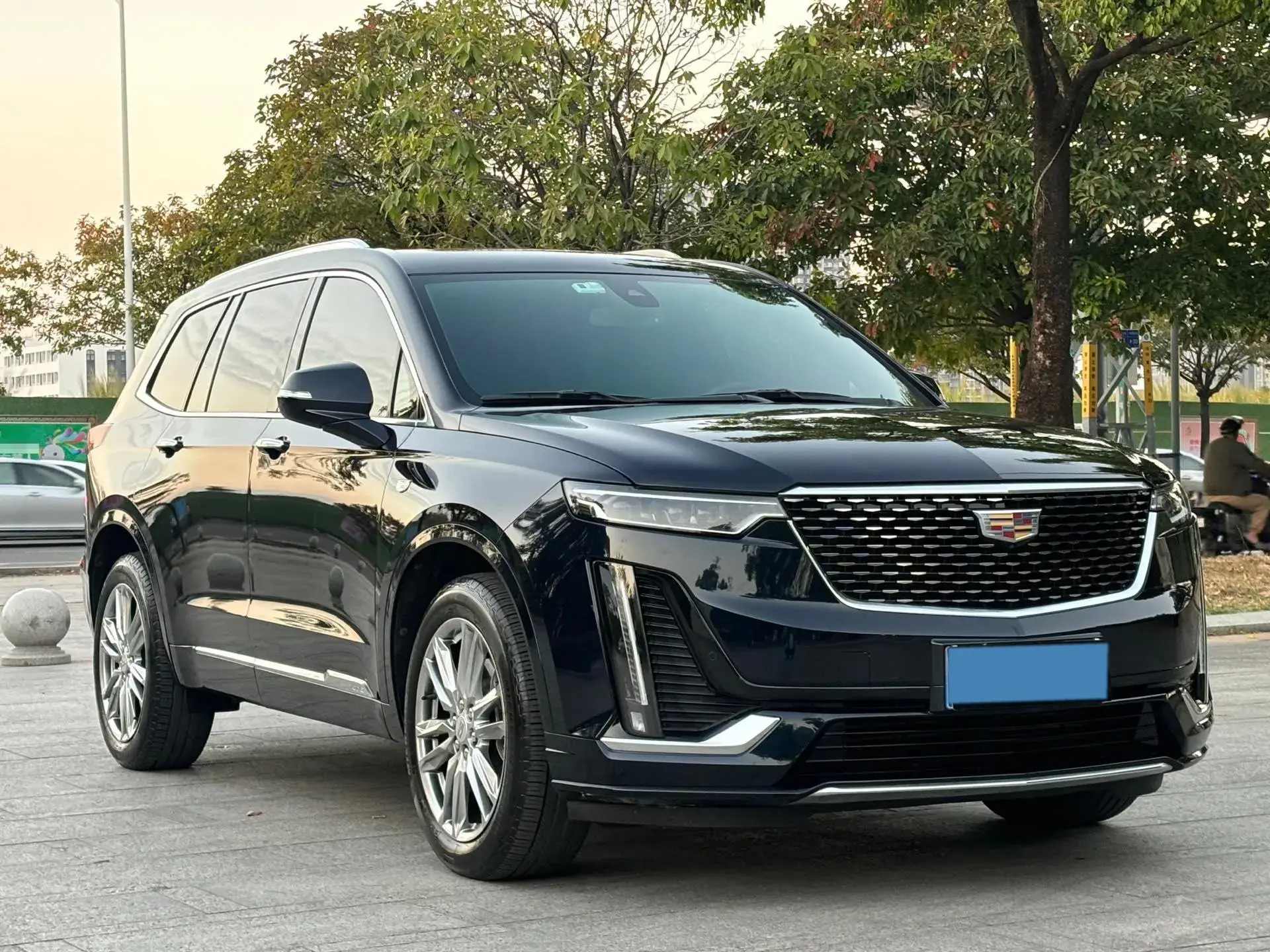 2021 CADILLAC XT6 thumbnail 3