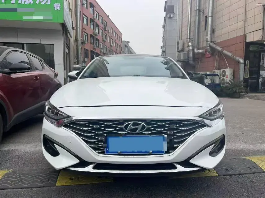 2019 HYUNDAI LA thumbnail 2