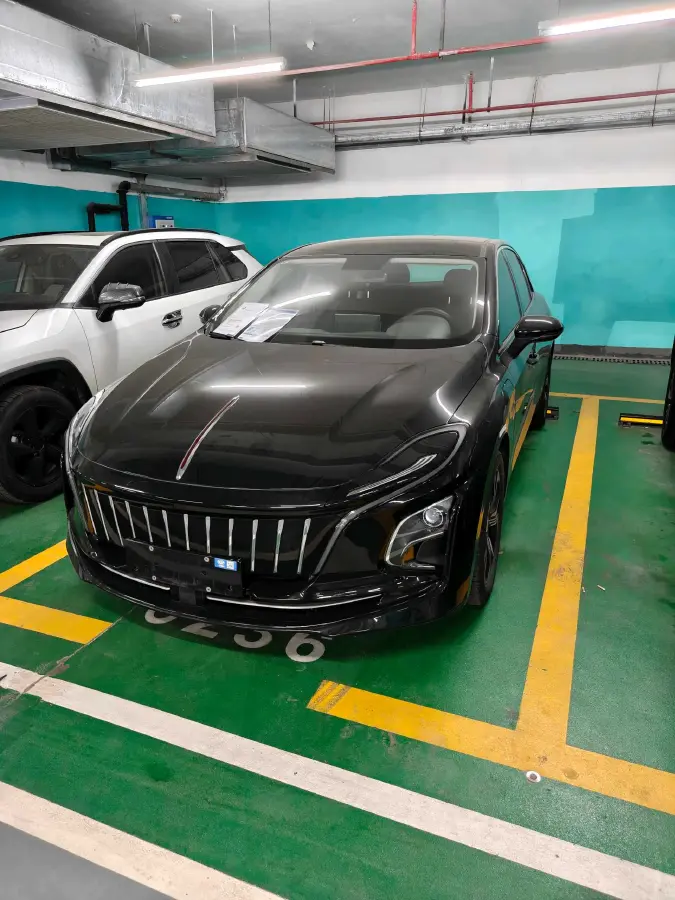 2023 HongQi E-QM5 BEV 54KWH