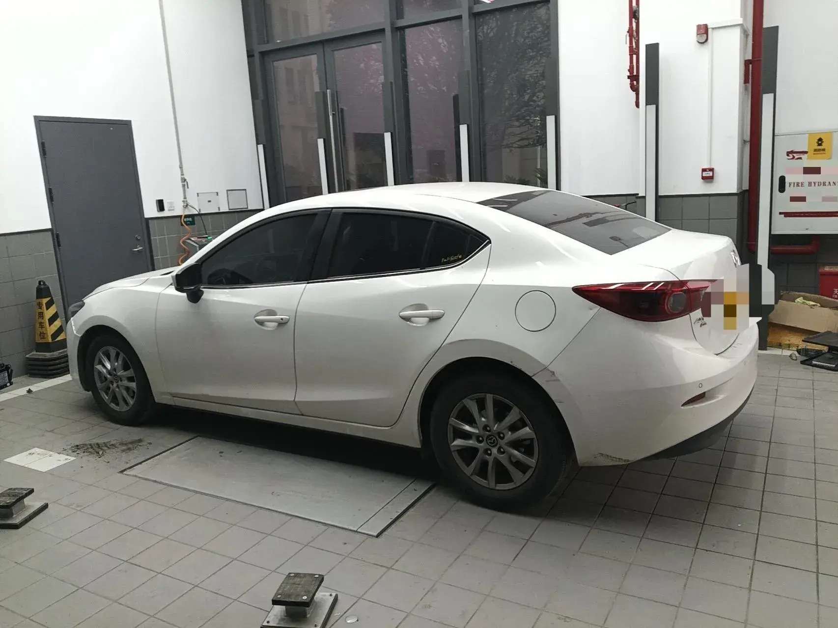 2017 MAZDA 3 thumbnail 2