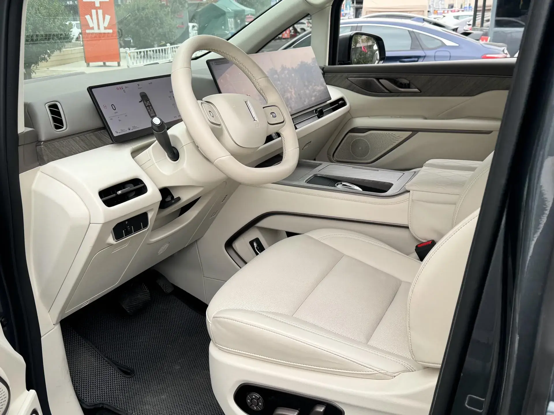 2025 WEY HIGHMOUNTAIN thumbnail 3