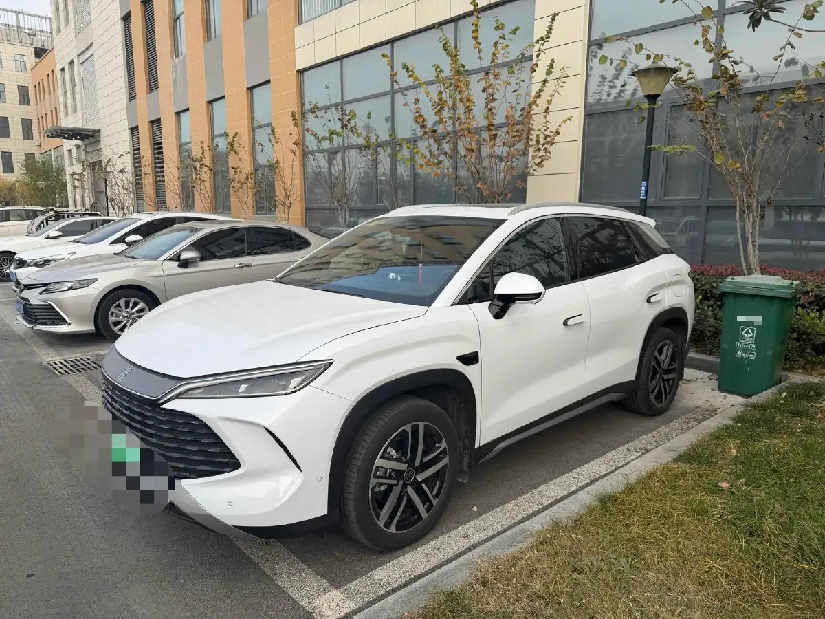 2025 BYD SongL DM-i 1.5L 101HP L4 E-CVT PHEV 18.3KWH