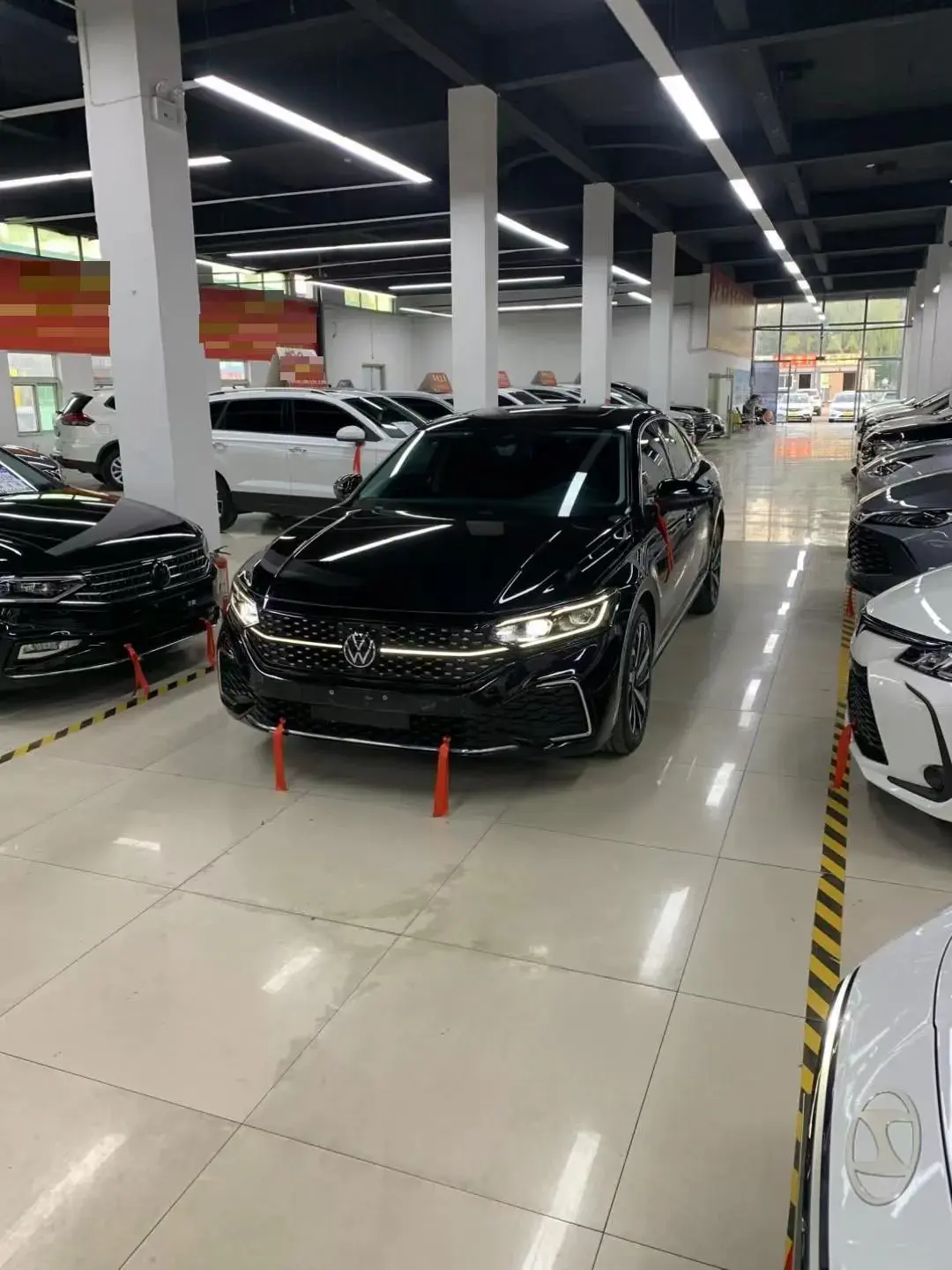 2022 TESLA MODEL view 1