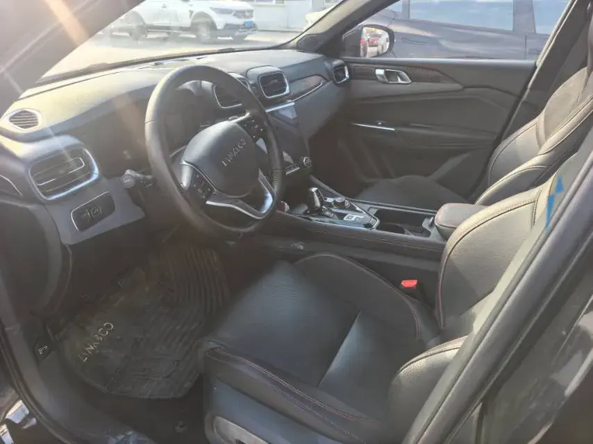 2019 LYNK&CO 03 thumbnail 2