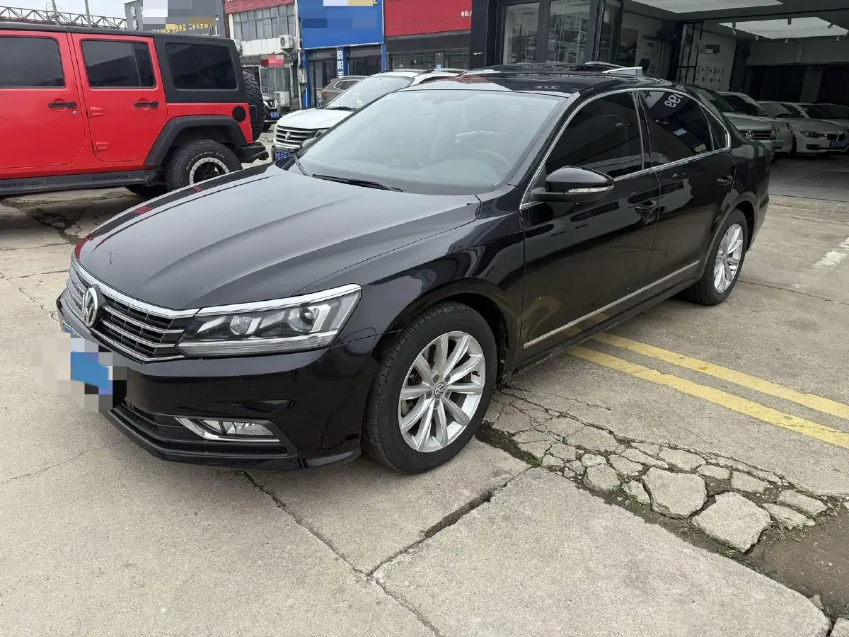 2017 Volkswagen Passat 1.8T 180HP L4 7DCT