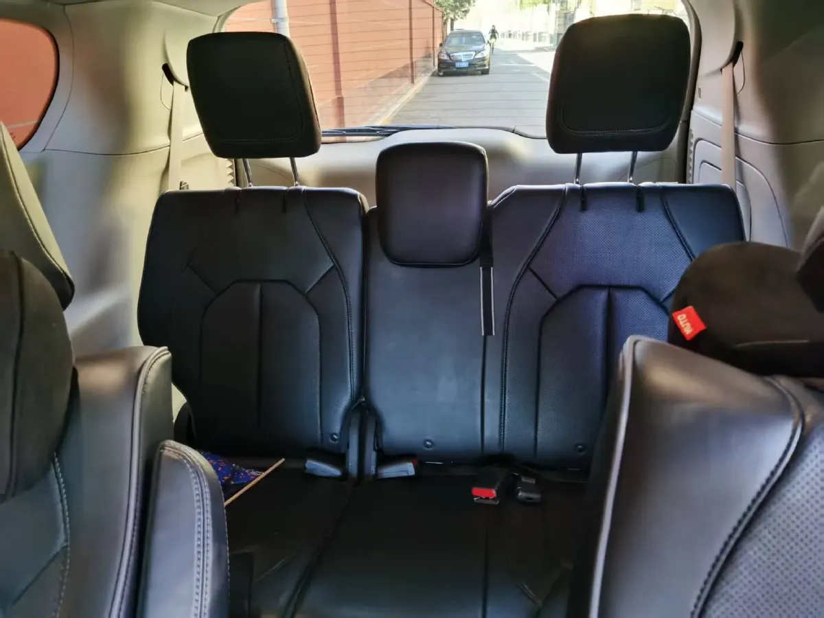 2018 Chrysler Pacifica 3.6L 245HP V6 E-CVT PHEV 16KWH,autocango,china used car exporter,china ev exporter,chinese used car exporter,chinese used ev exporter