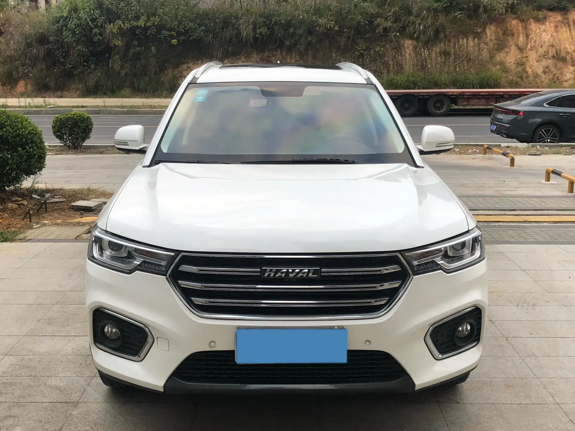 2019 HAVAL H7 thumbnail 2