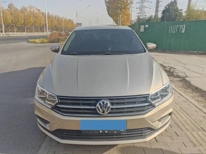 2018 VOLKSWAGEN BORA thumbnail 2