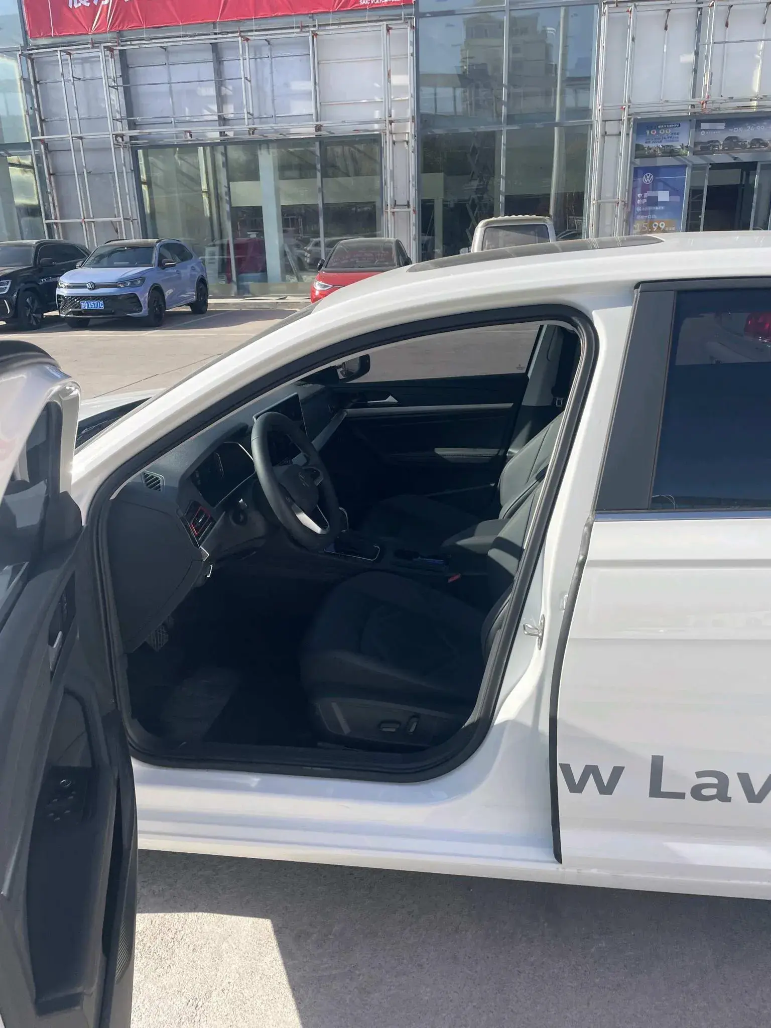 2024 VOLKSWAGEN LAVIDA thumbnail 4