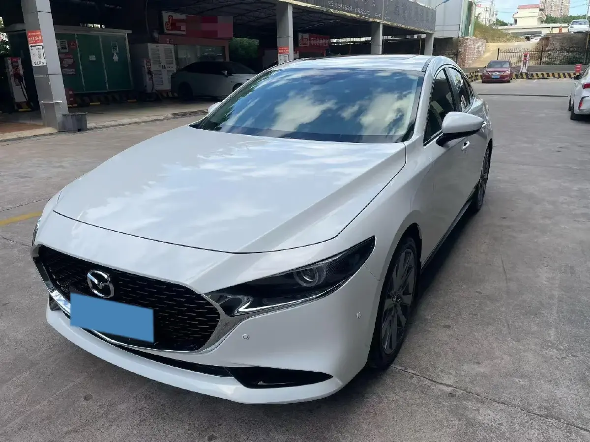 2020 Mazda 3 Axela 2.0L 158HP L4 6AT