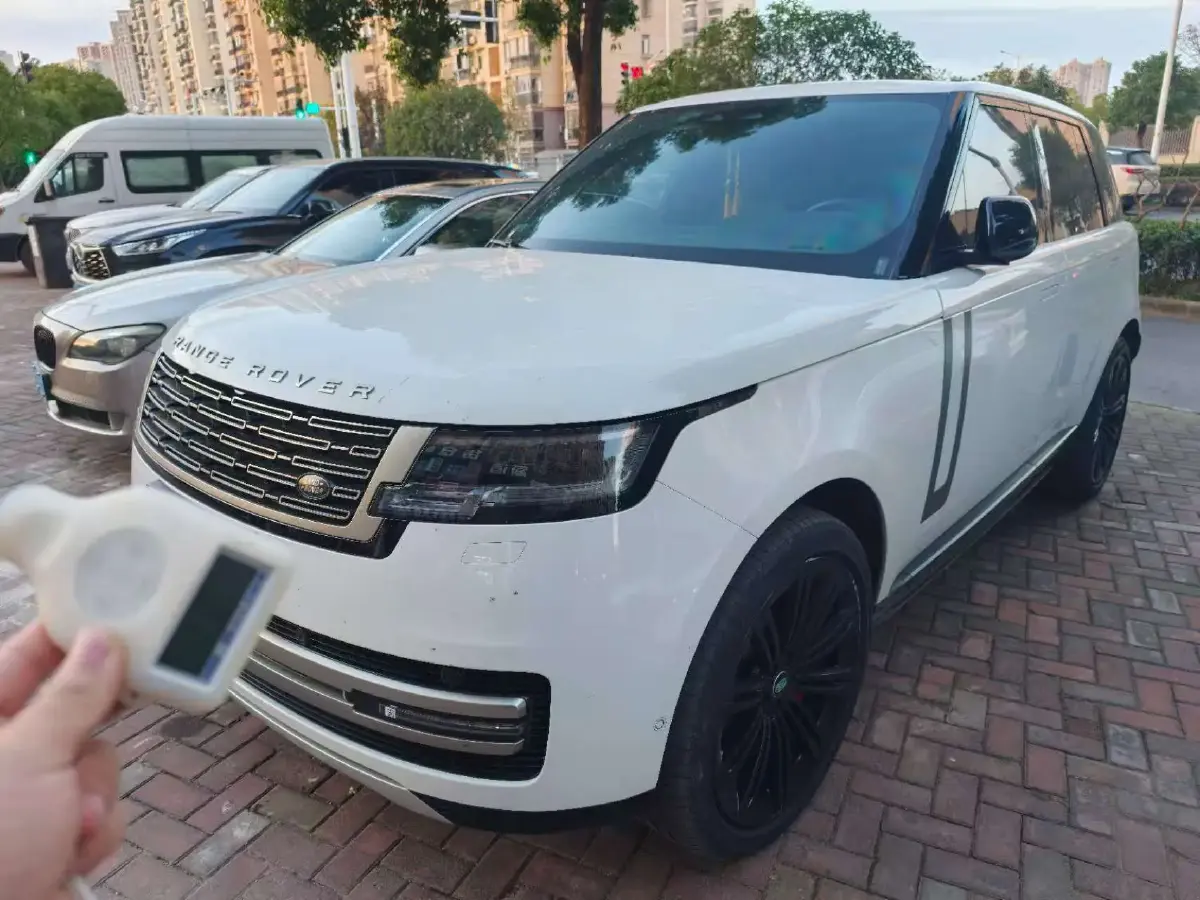 2023 Land Rover Range Rover 3.0T 360HP L6 8AT