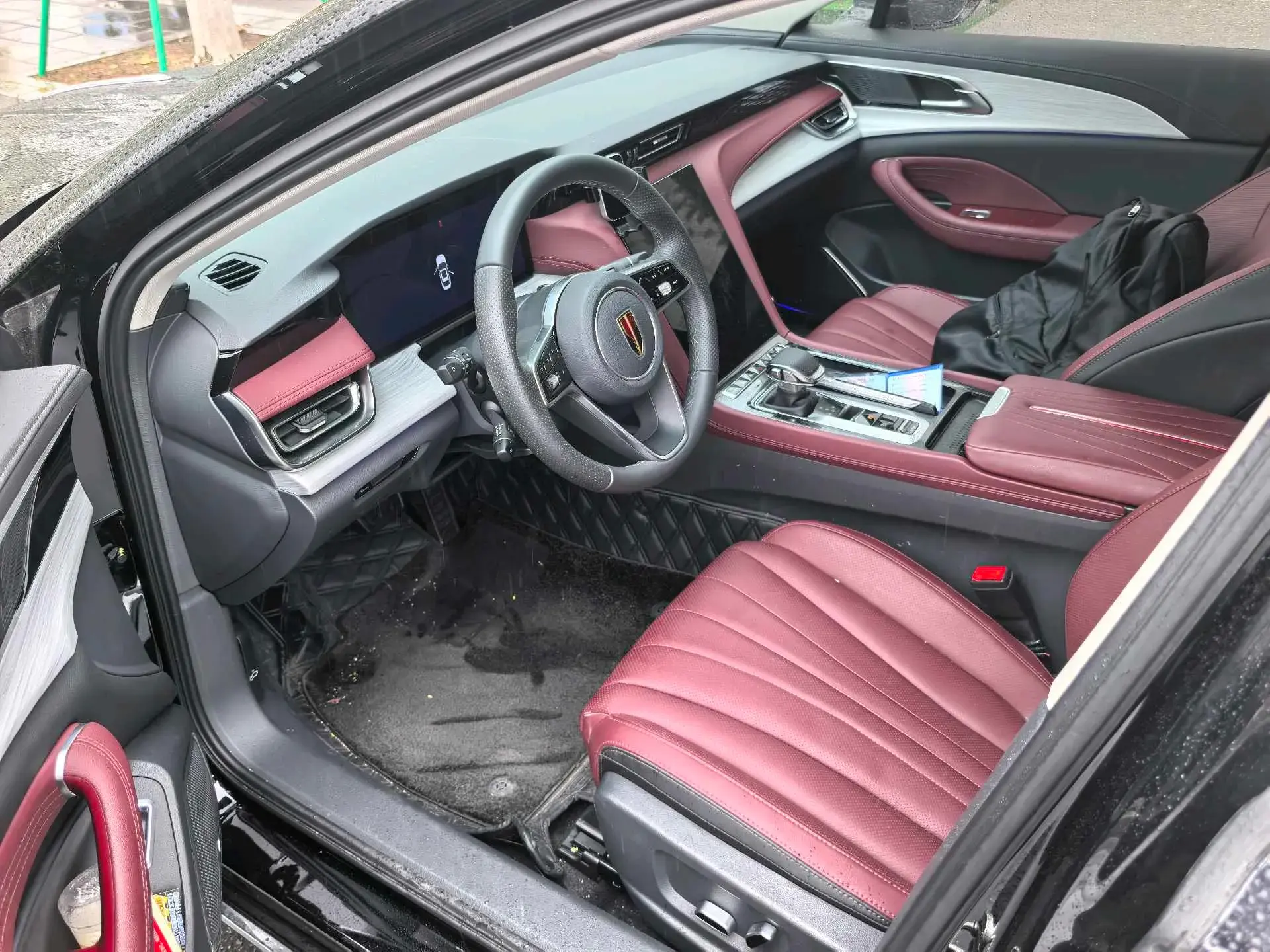 2025 HONGQI H5 thumbnail 2