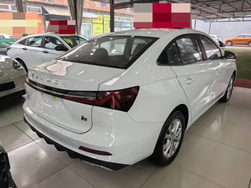 2024 ROEWE I5 thumbnail 3