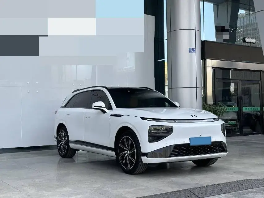 2024 XPENG G9 thumbnail 3