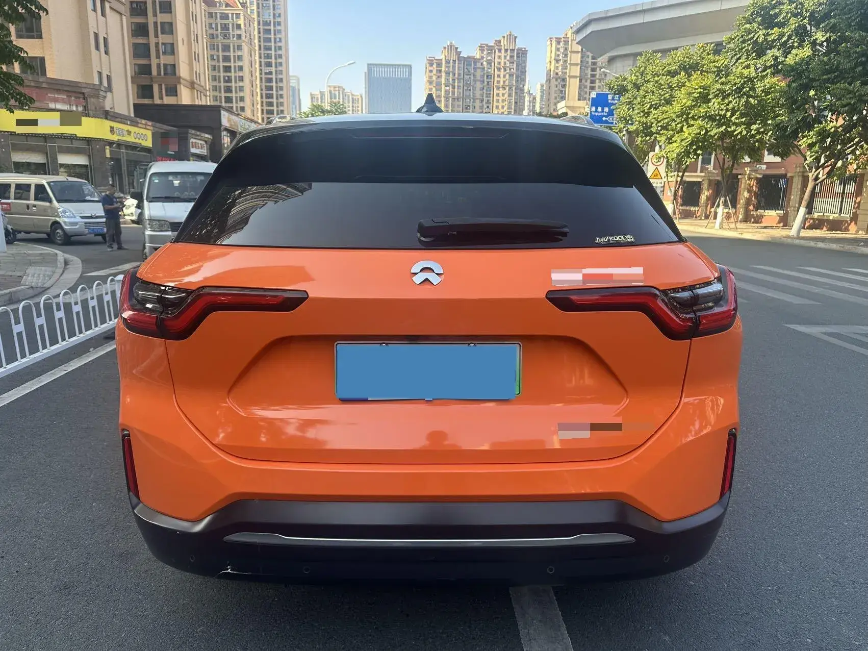 2020 NIO ES6 thumbnail 4