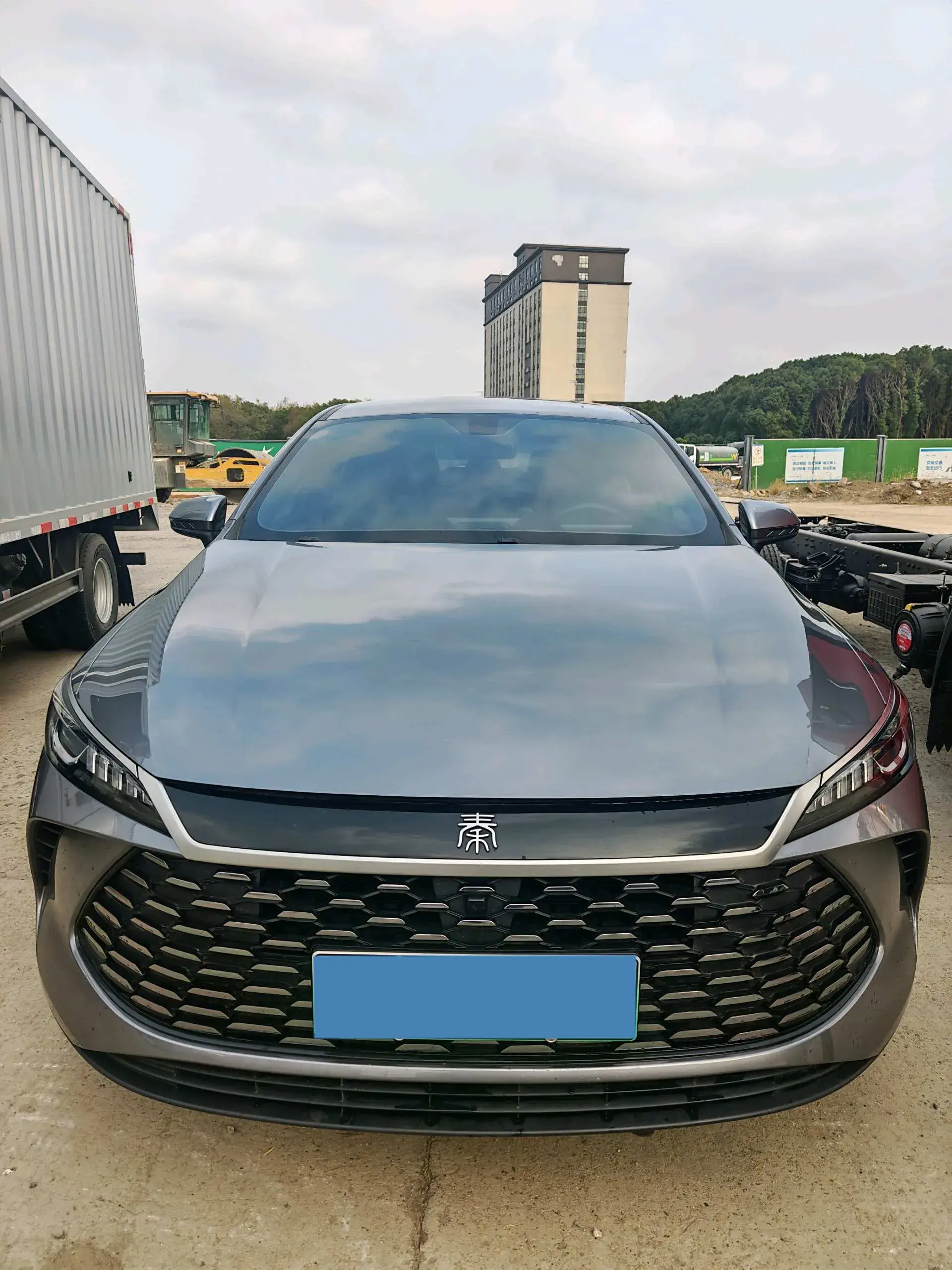 2025 BYD QIN thumbnail 2