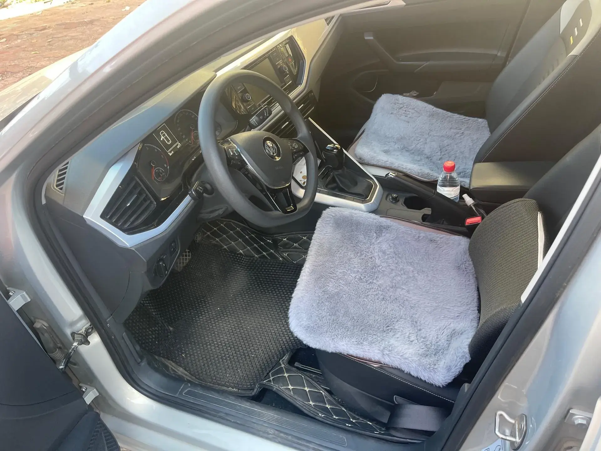 2019 VOLKSWAGEN POLO thumbnail 4