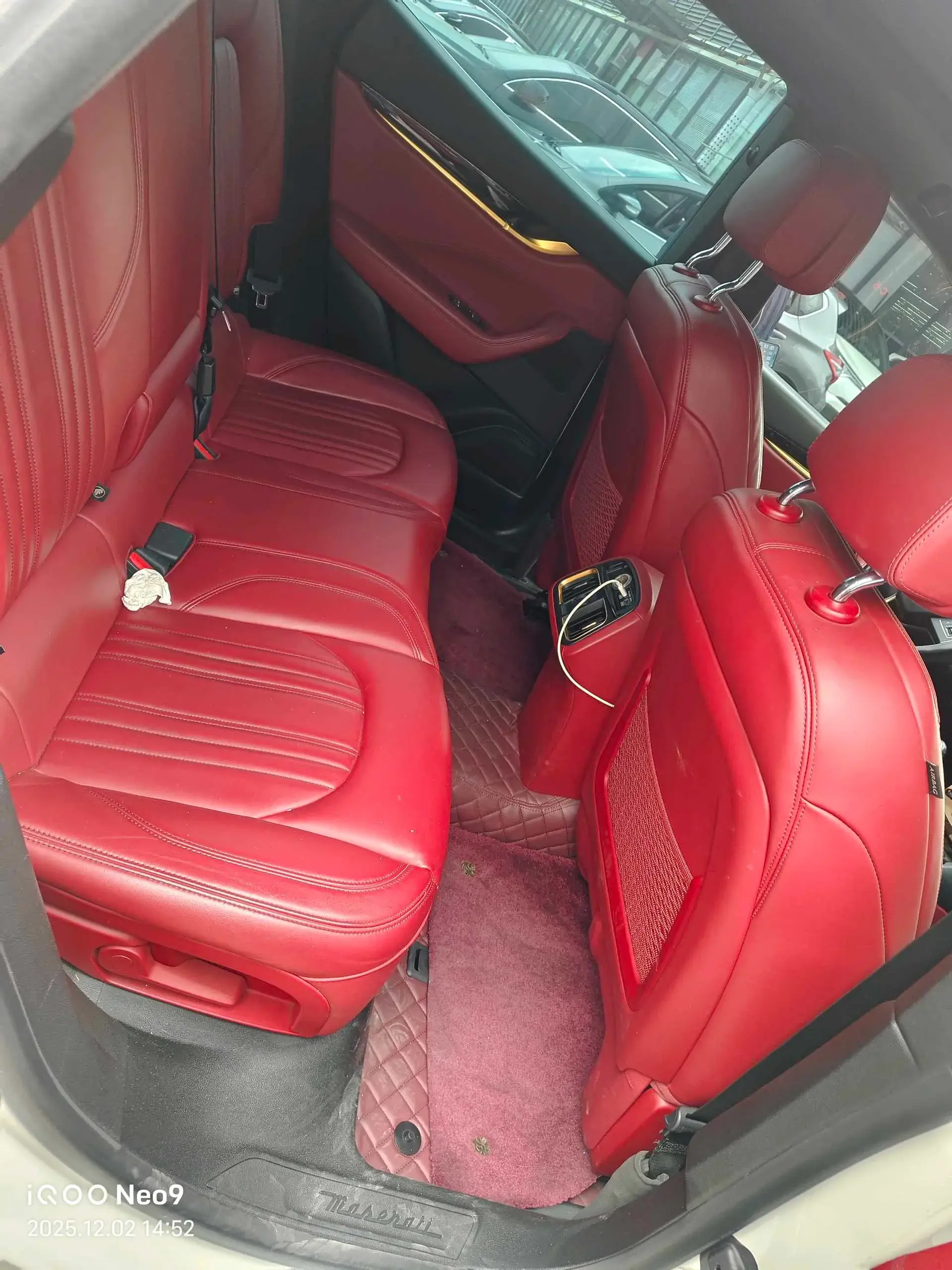 2018 MASERATI LEVANTE thumbnail 3