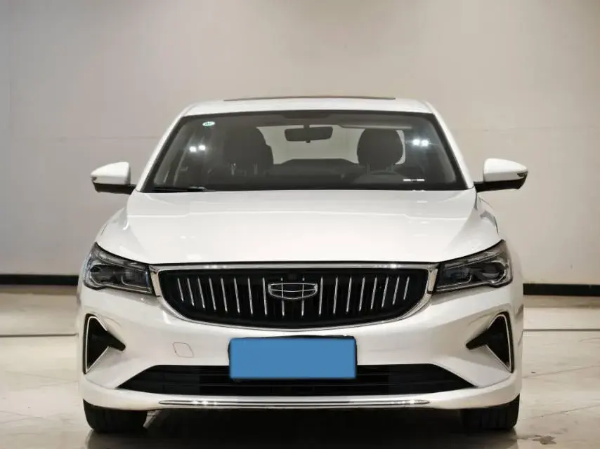 2023 GEELY EMGRAND thumbnail 2