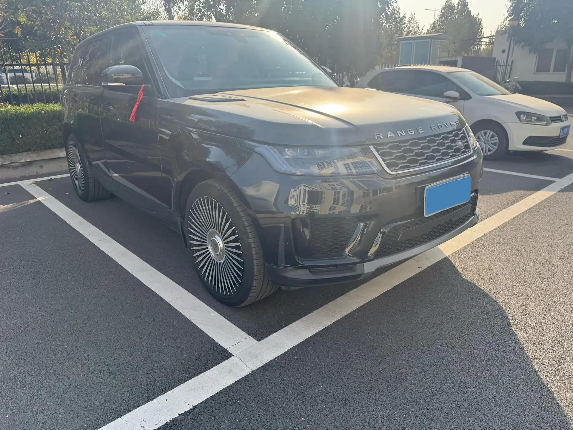 2018 LAND ROVER thumbnail 3