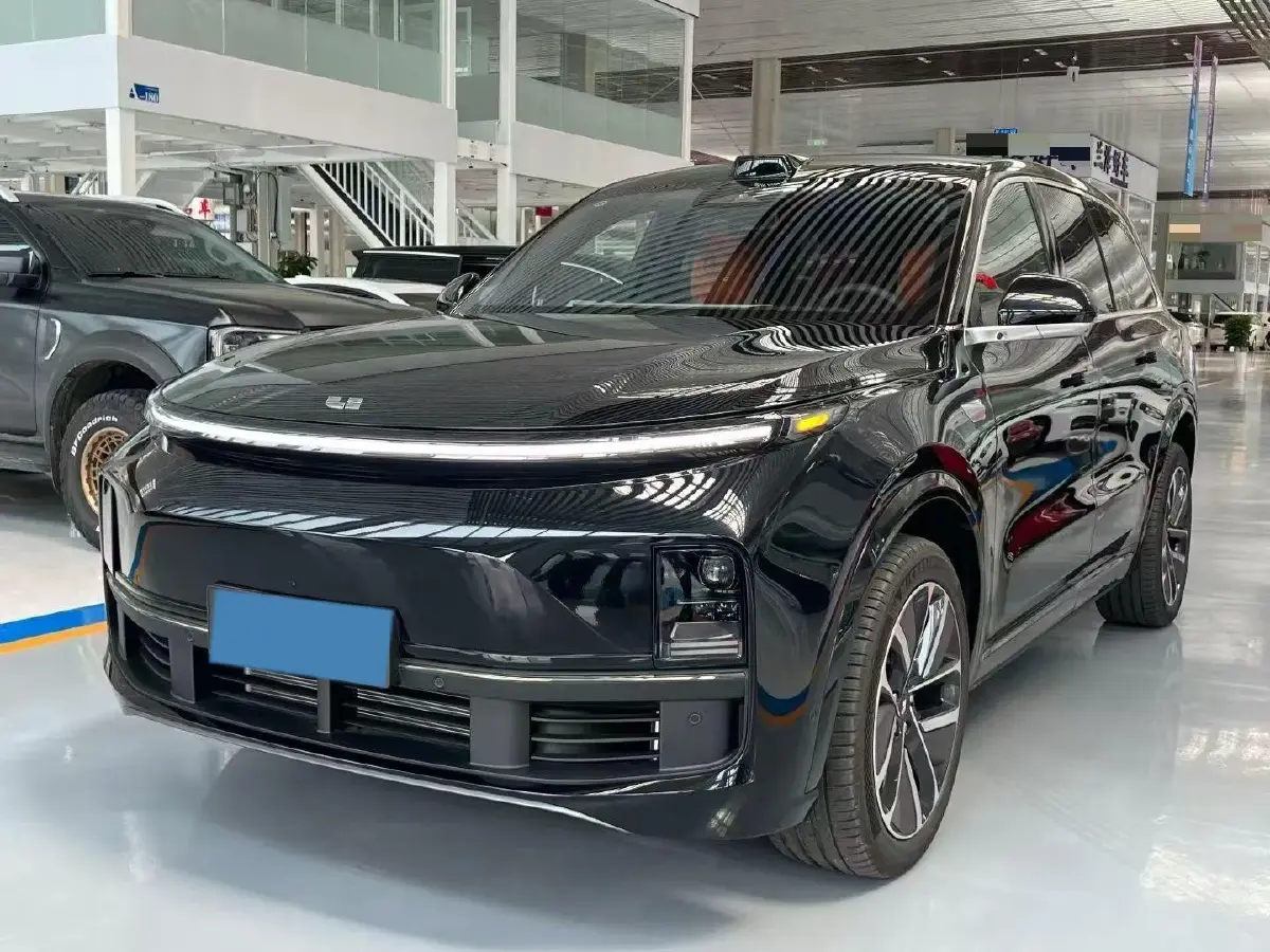 2024 Toyota Land Cruiser Prado 2.4T 282HP L4 8AT Hybrid