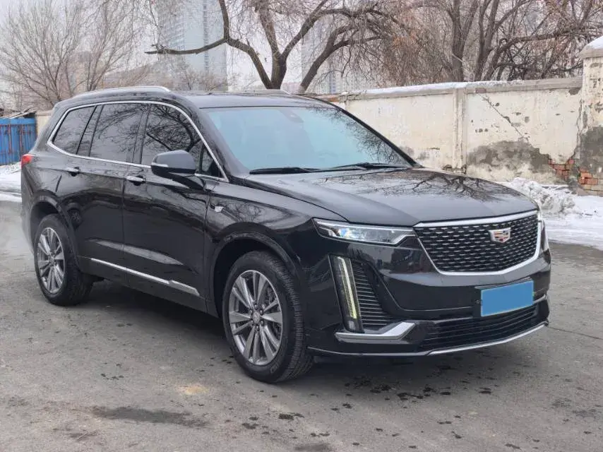 2021 CADILLAC XT6 thumbnail 3