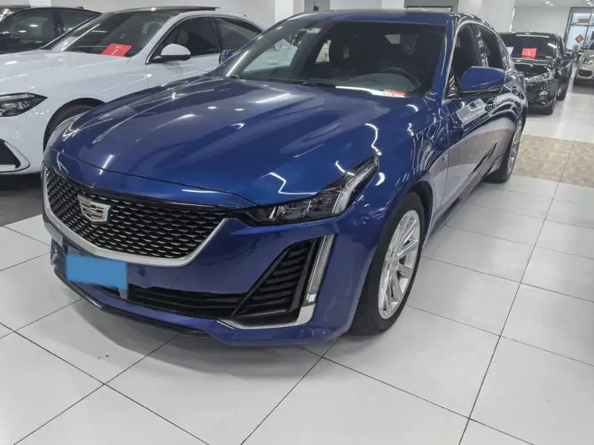 2023 Cadillac CT5 2.0T 237HP L4 10AT