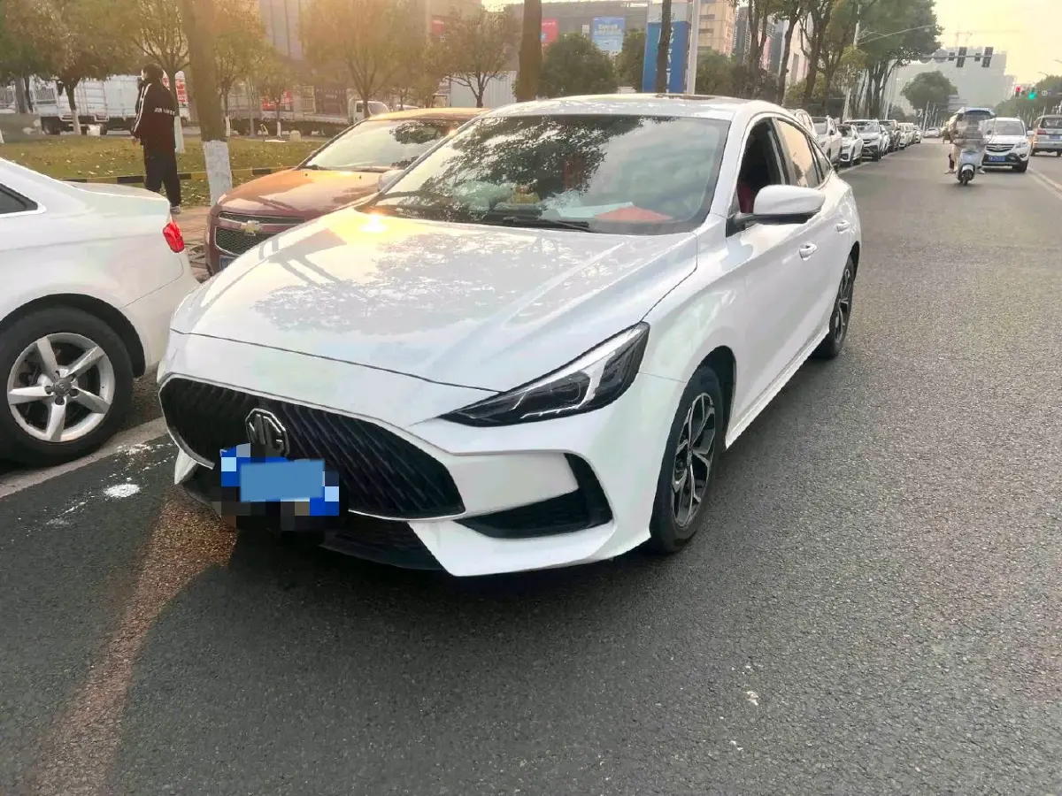 2021 MG 5 1.5L 120HP L4 CVT