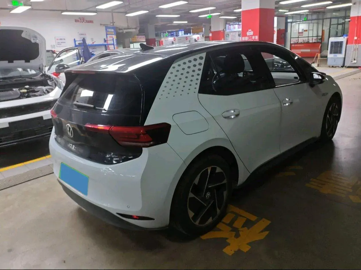 2022 VOLKSWAGEN ID.3 thumbnail 2