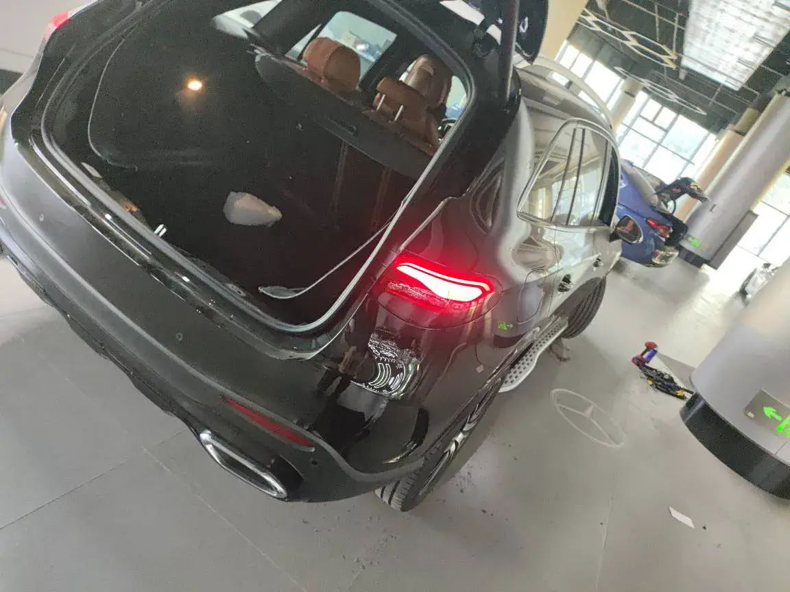 2024 MERCEDES-BENZ GLC thumbnail 4