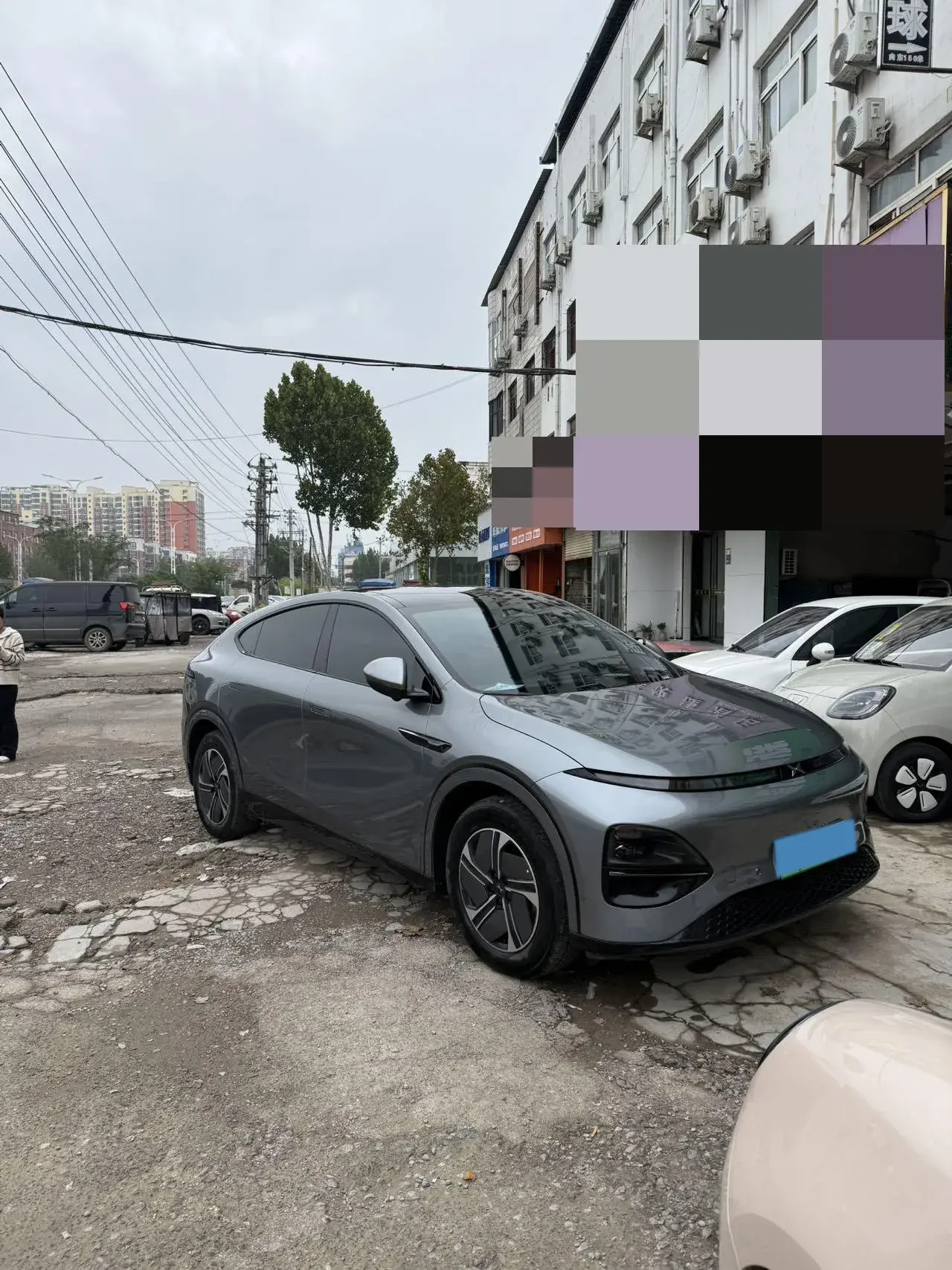 2023 XPENG G6 thumbnail 2