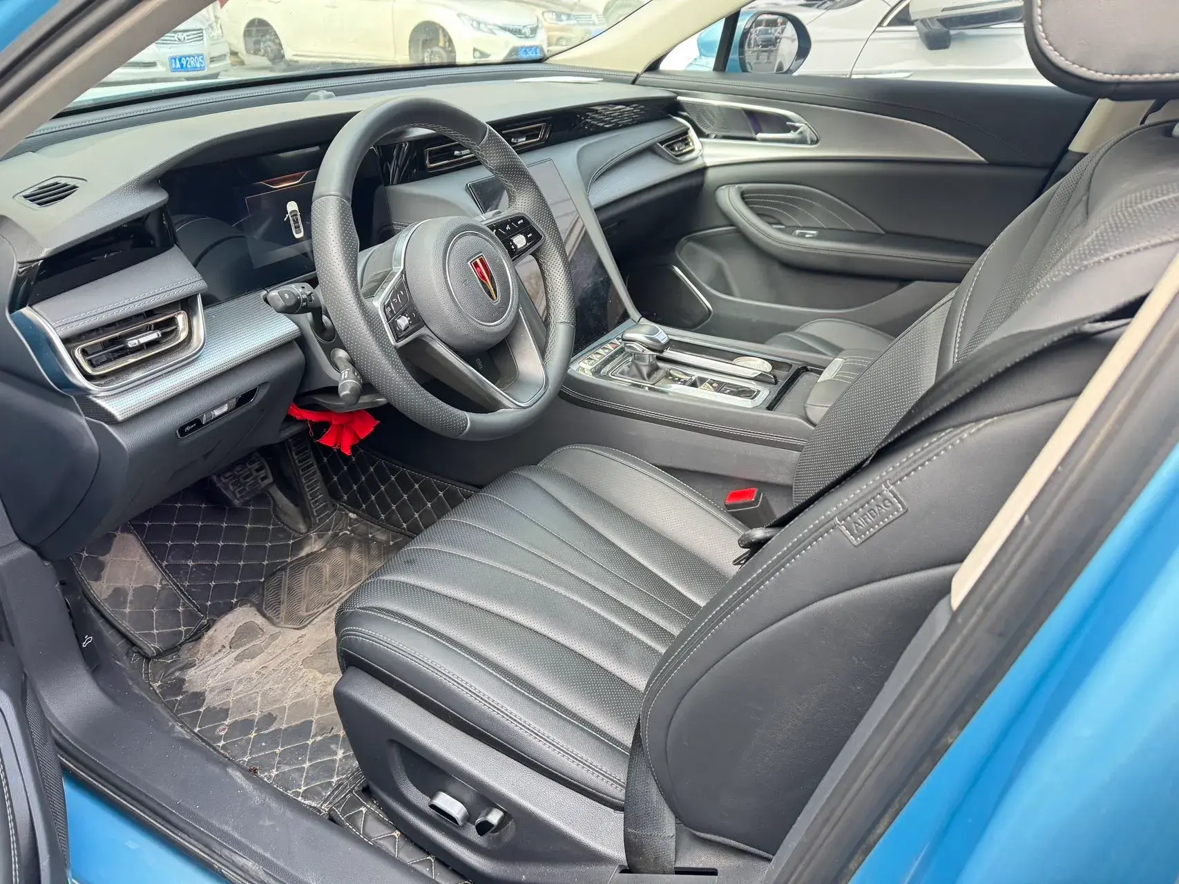 2023 HONGQI H5 thumbnail 4