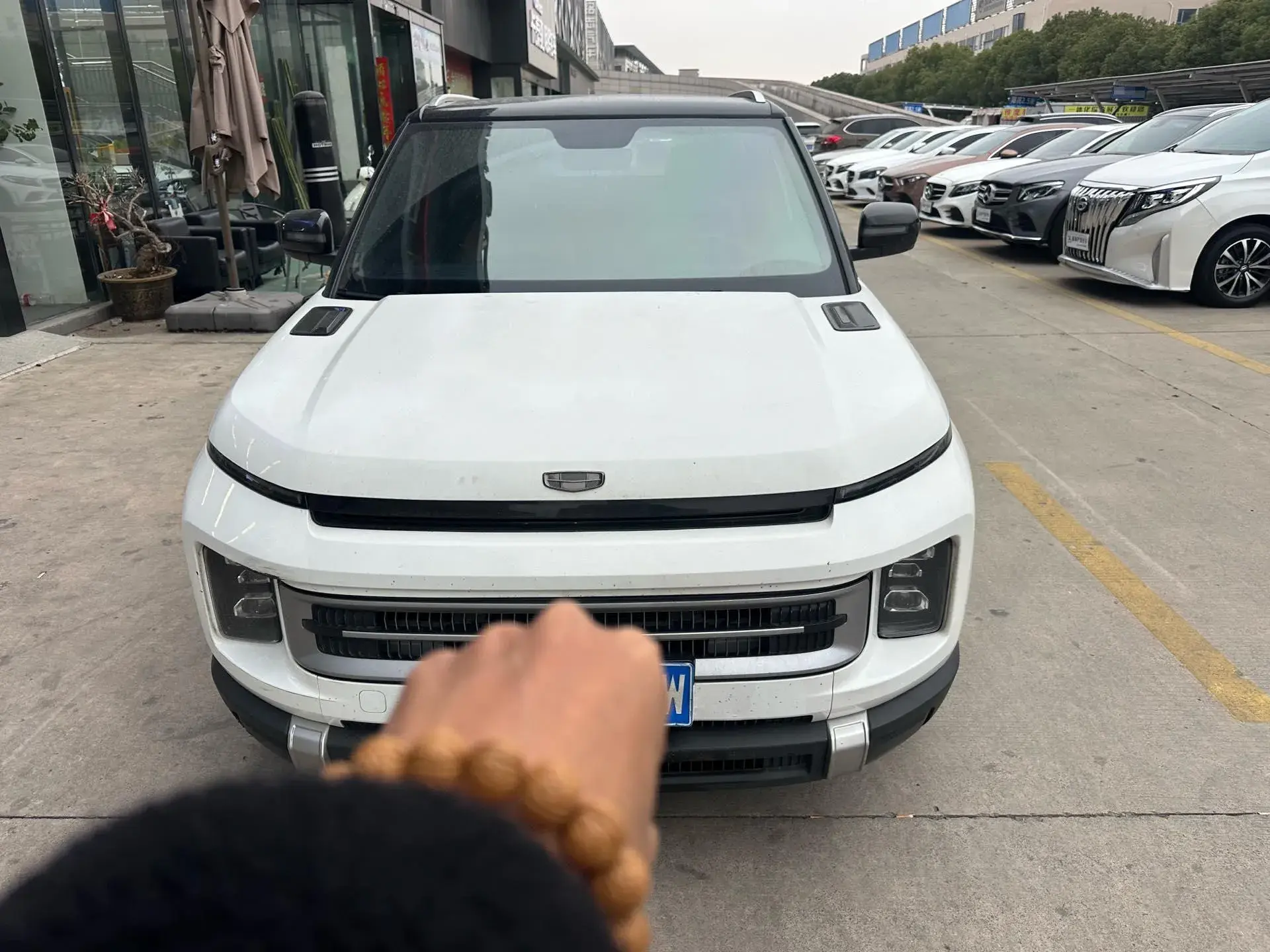 2023 GEELY ICON thumbnail 2