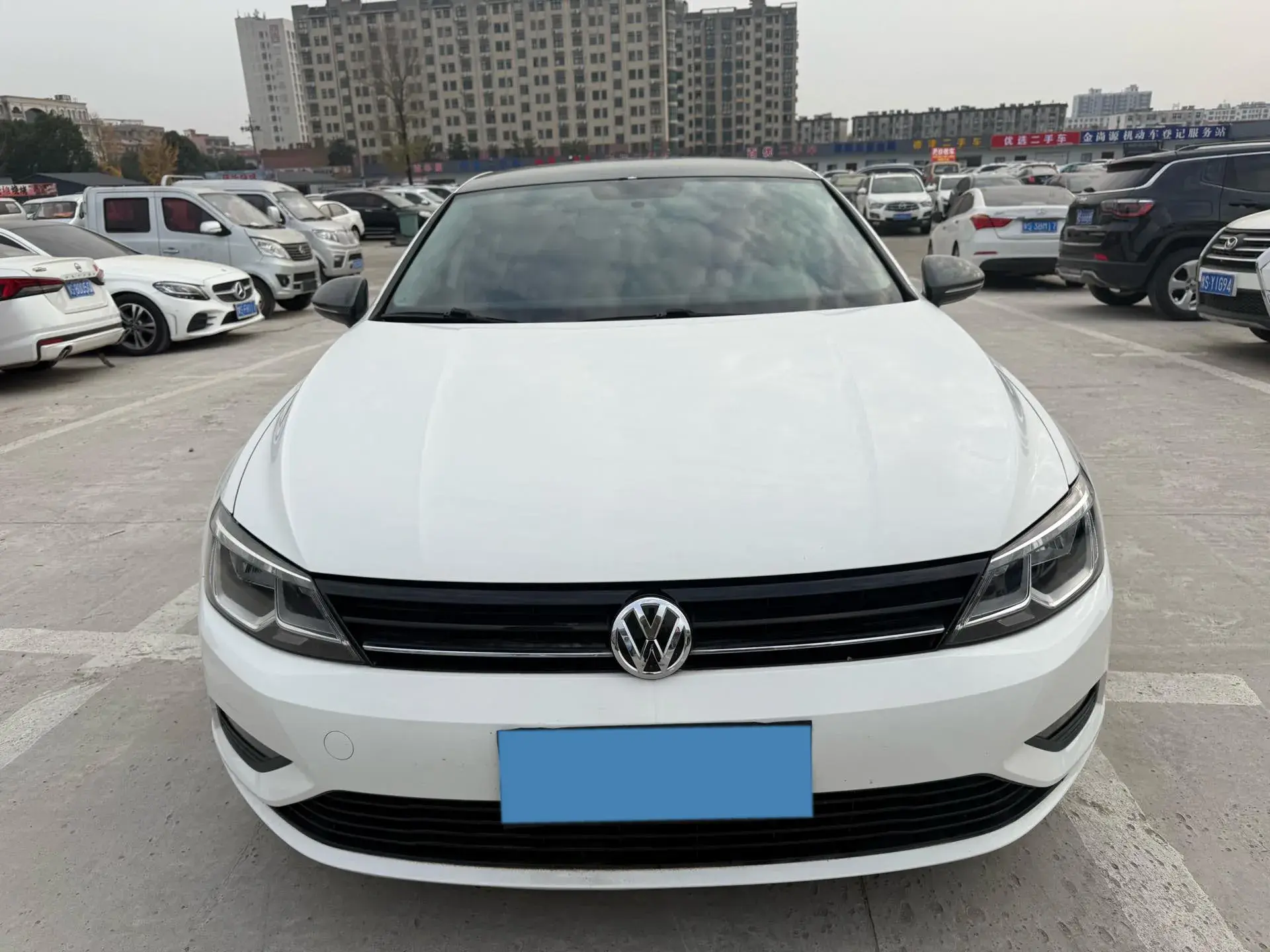 2018 VOLKSWAGEN LAMANDO thumbnail 2