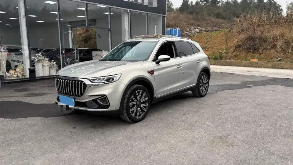 2022 HONGQI HS5 view 1