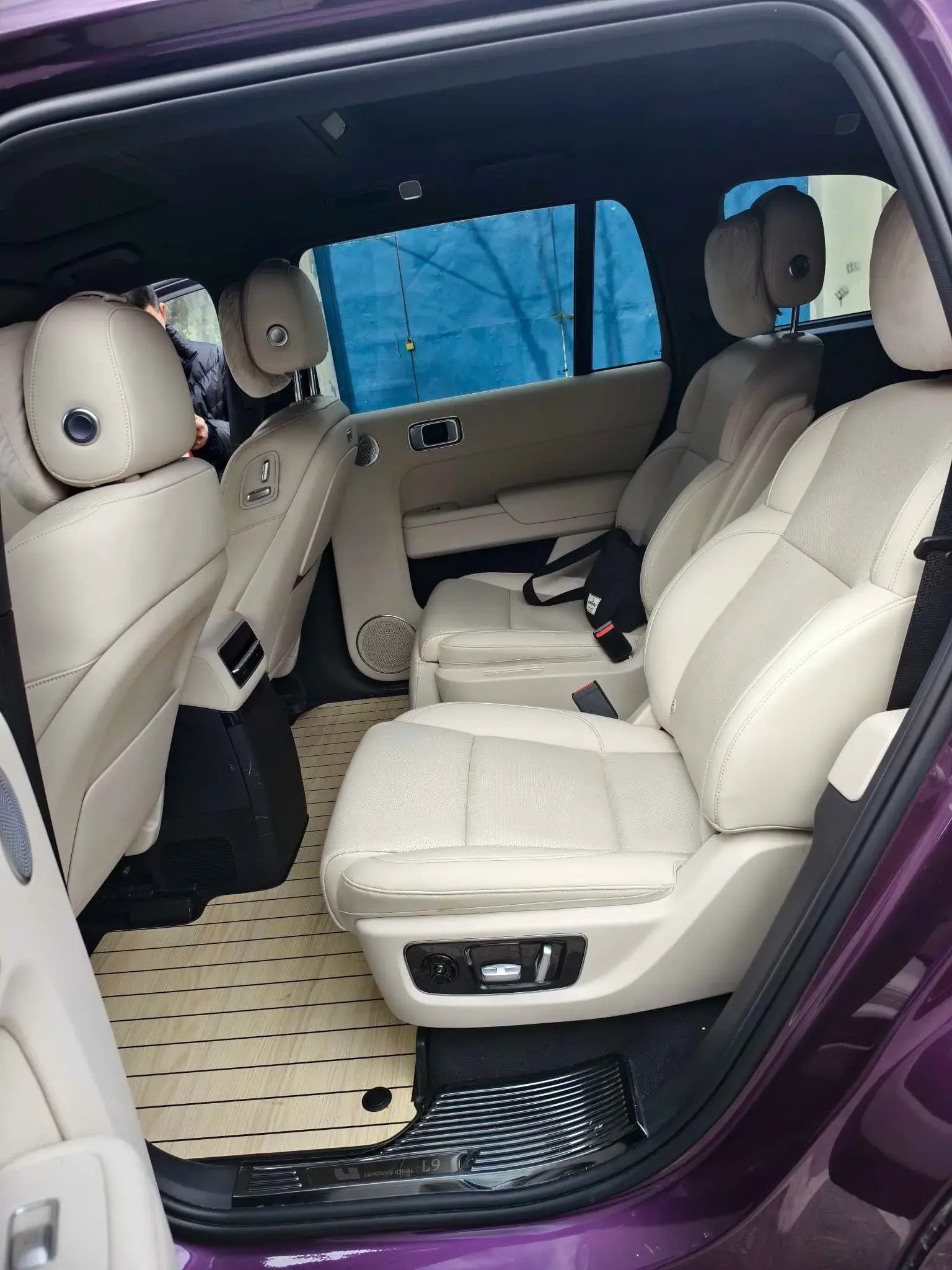 2022 LI L9 thumbnail 3