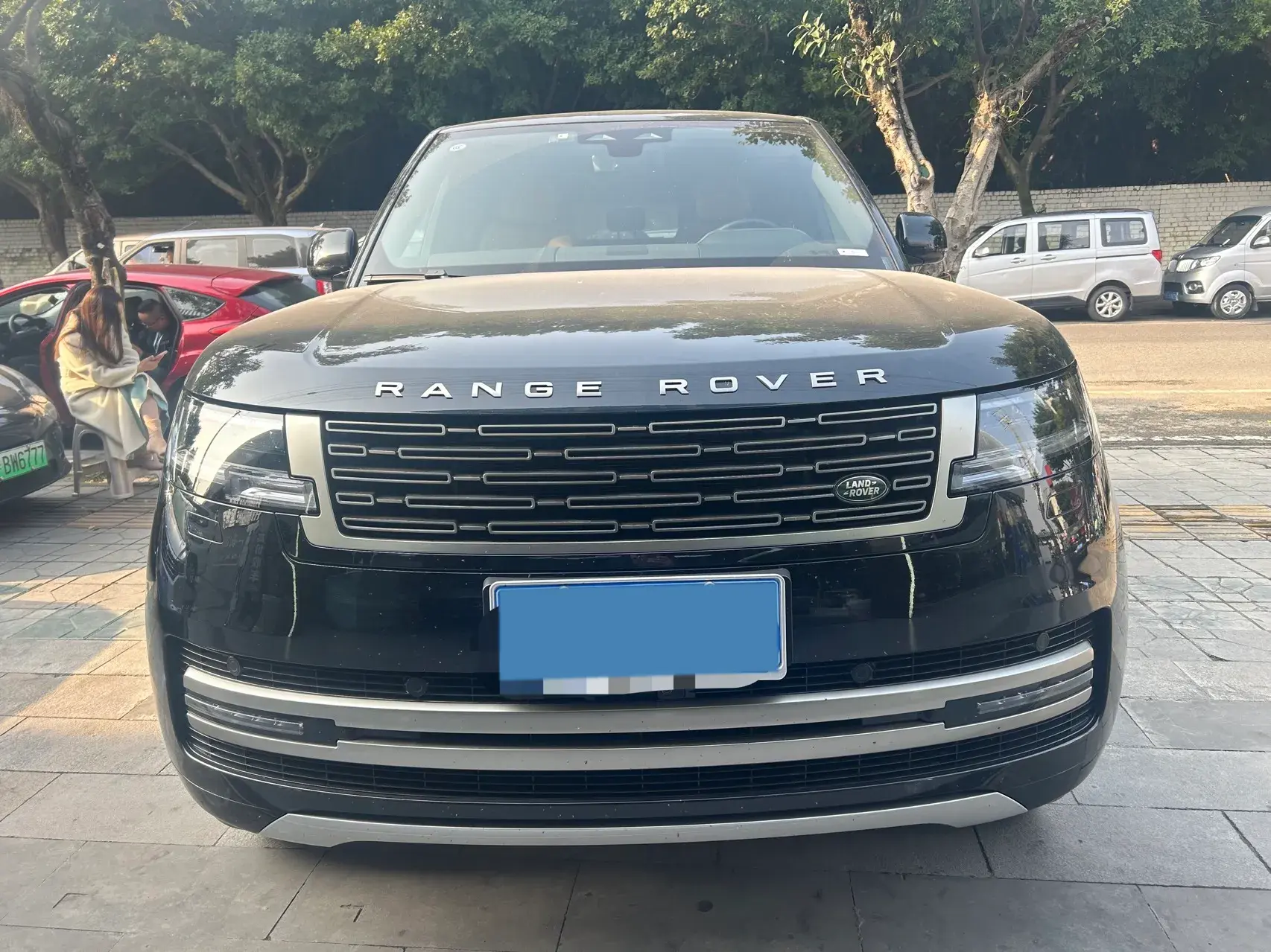 2024 LAND ROVER thumbnail 2