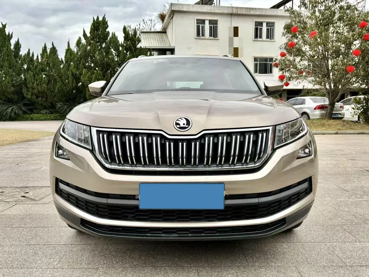 2017 SKODA KODIAK thumbnail 2