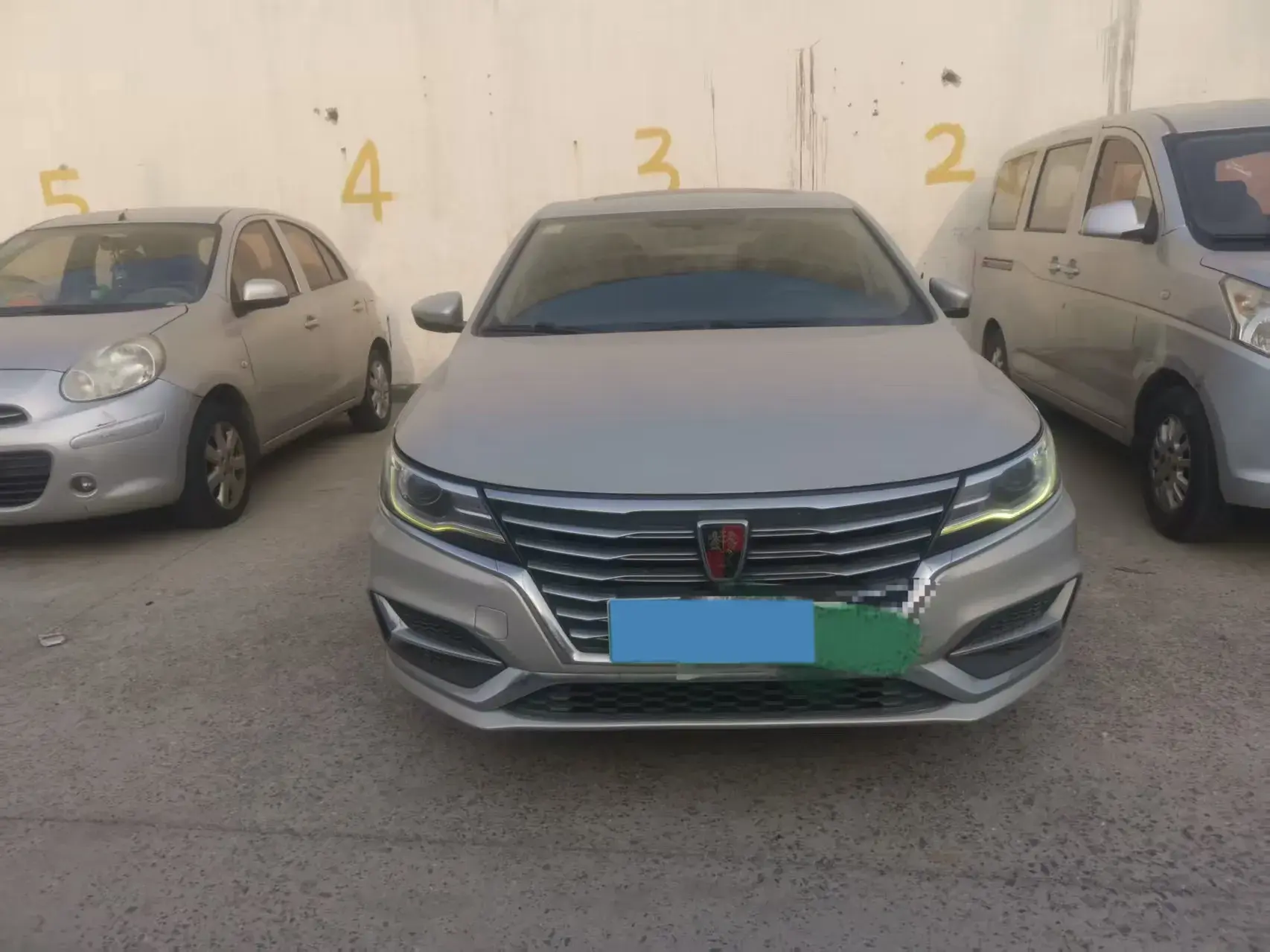 2019 ROEWE I6 thumbnail 2
