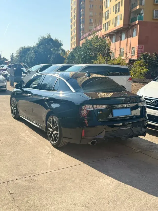 2019 LYNK&CO 03 thumbnail 3