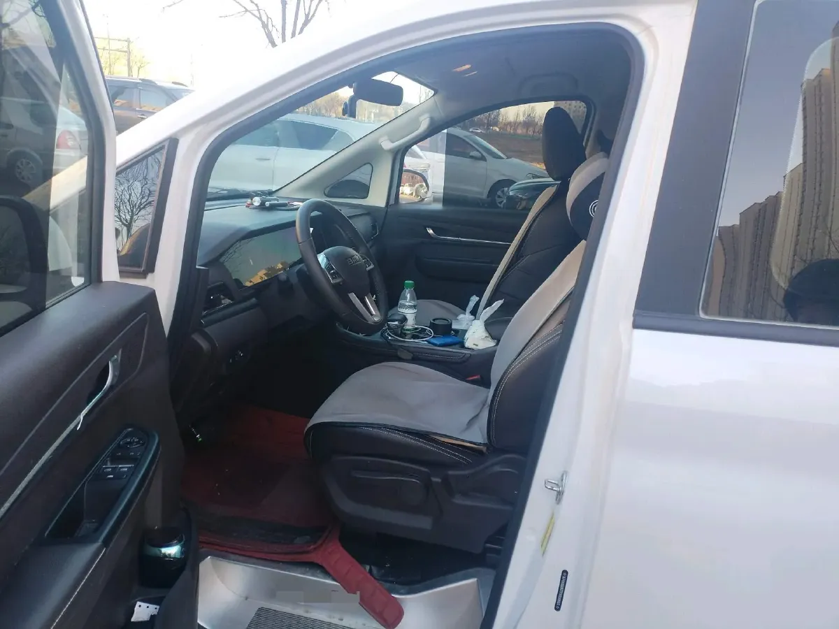 2023 BAW RuiSheng Trump M7 2.0L 144HP L4 8AT,autocango,china used car exporter,china ev exporter,chinese used car exporter,chinese used ev exporter