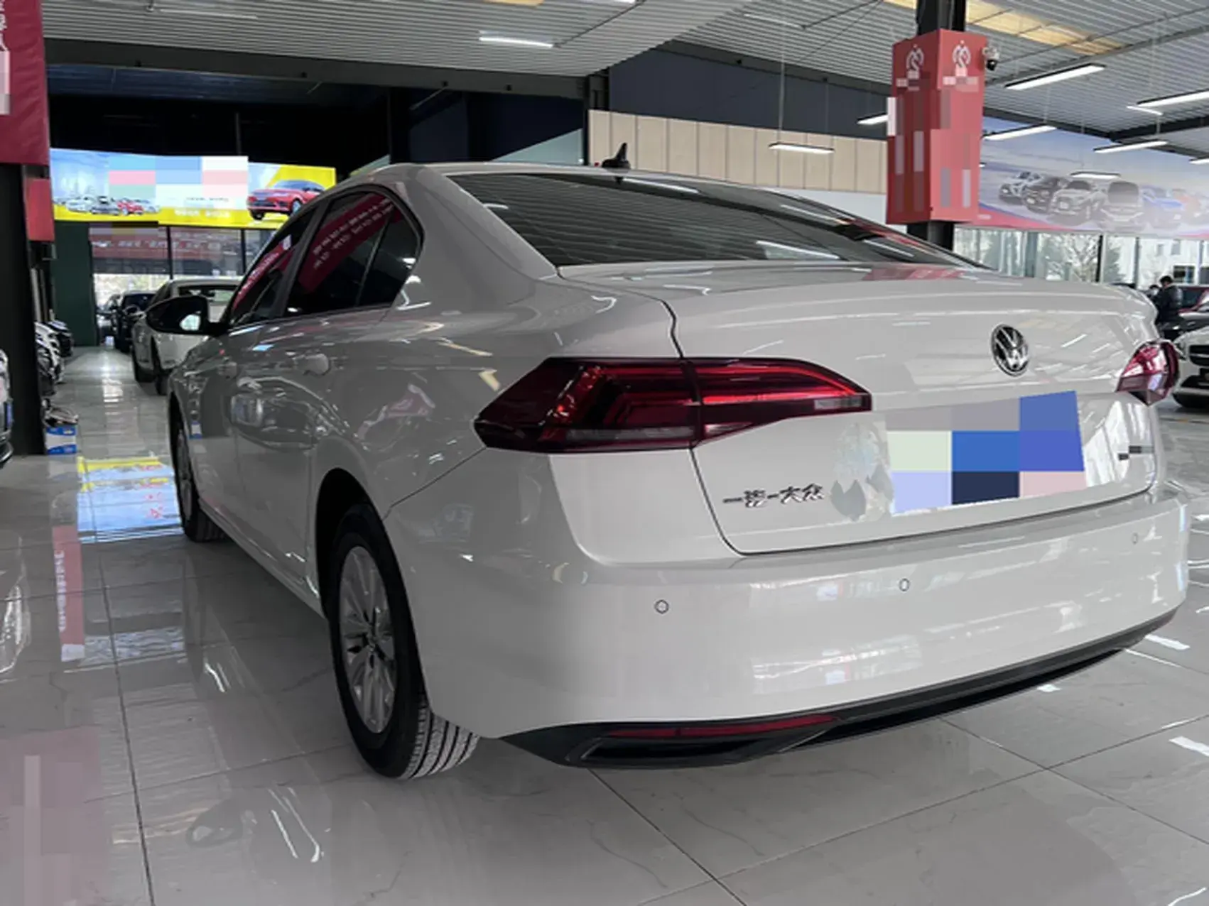 2020 VOLKSWAGEN BORA thumbnail 4