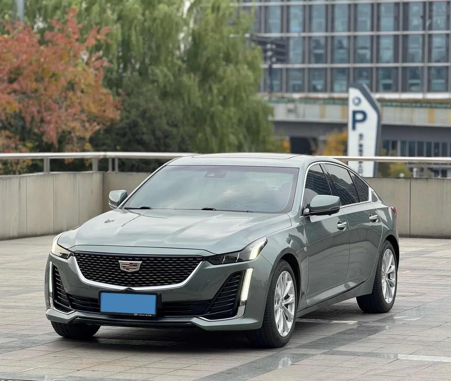 2023 CADILLAC CT5 view 1