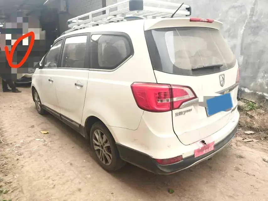 2016 BAOJUN 730 thumbnail 3