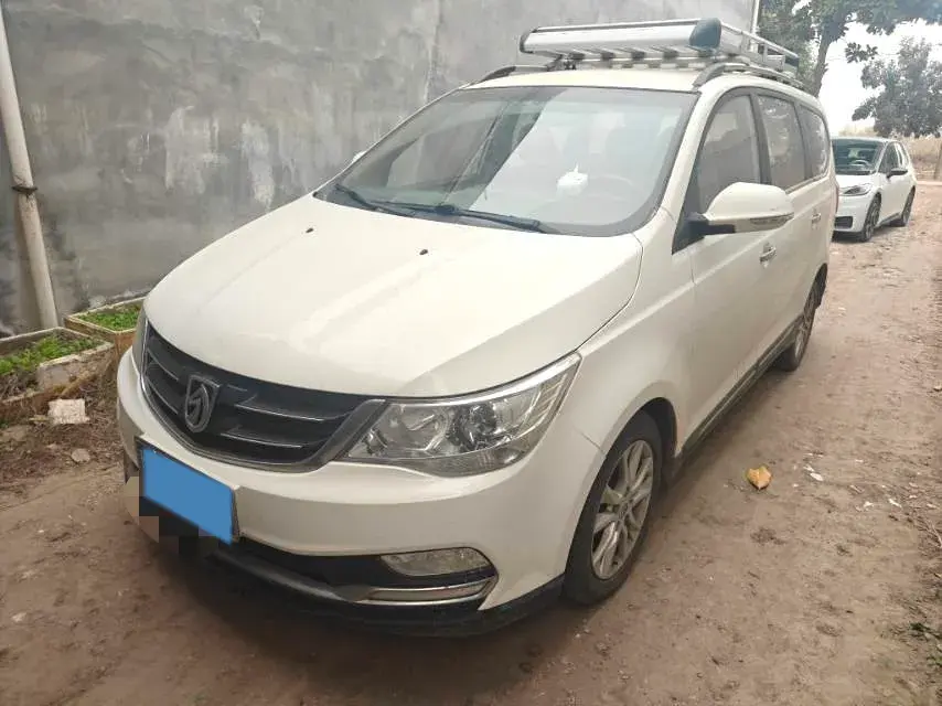 2016 BaoJun 730 1.5L 112HP L4 5MT