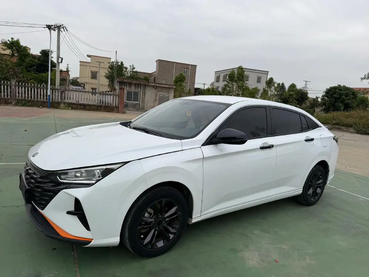 2023 DongFeng Aeolus YiXuan 1.5L 125HP L4 6DCT