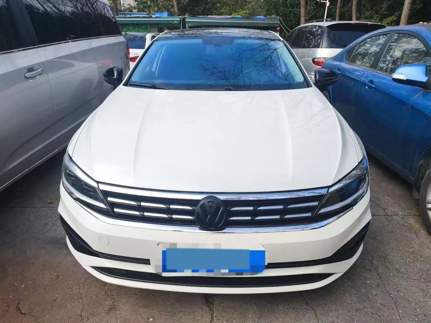 2019 VOLKSWAGEN PASSAT thumbnail 2