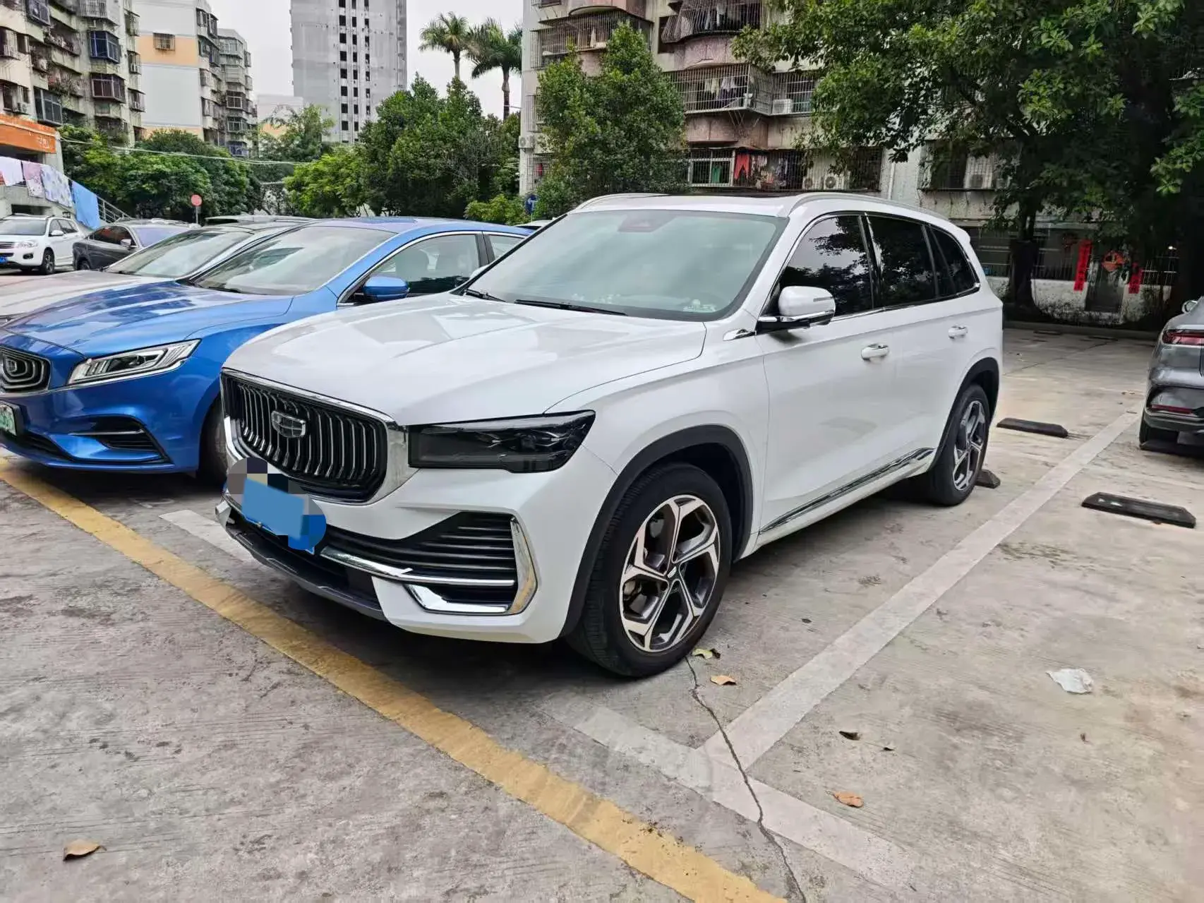 2023 GEELY MONJARO view 1