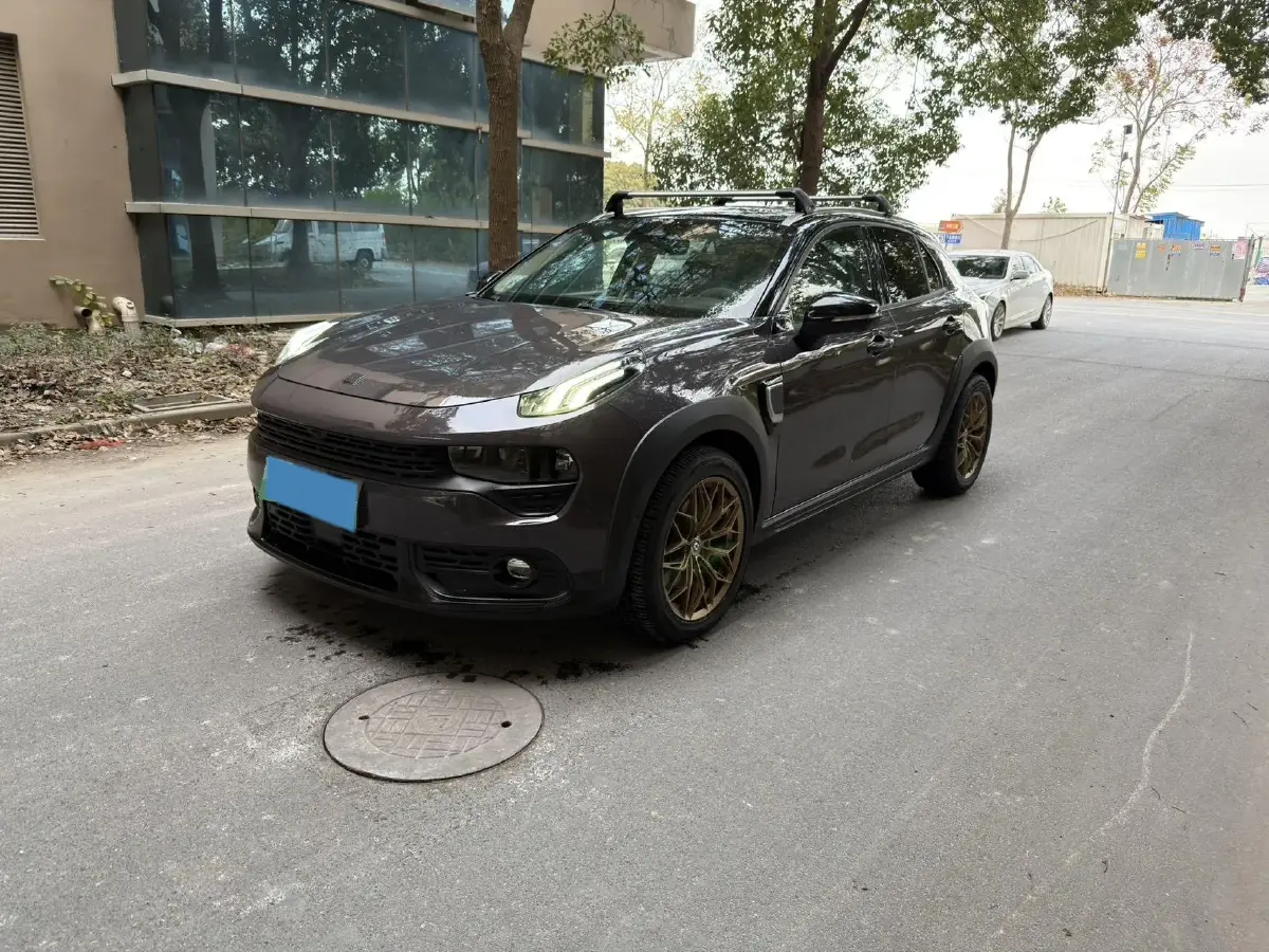 2019 LYNK&CO 02 New Energy 1.5T 180HP L3 7DCT PHEV 9.4KWH